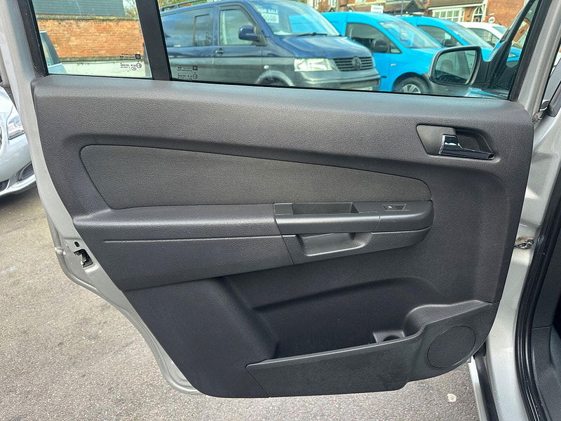 Vauxhall Zafira 1.6 16V Design Euro 5 5dr (SNav) 5dr Manual 2026