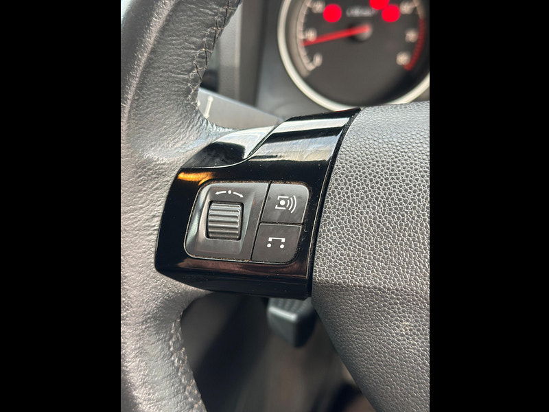 Vauxhall Zafira 1.6 16V Design Euro 5 5dr (SNav) 5dr Manual 2026