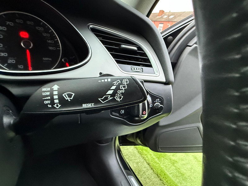 Audi A4 Avant 2.0 TDI SE Technik Estate 5dr Diesel Multitronic Euro 5 (s/s) (143 ps) 5dr Automatic 2025