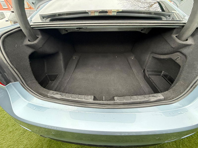 BMW 3 Series 2.0 320d Sport Saloon 4dr Diesel Manual Euro 5 (s/s) (184 ps) 4dr Manual 2025