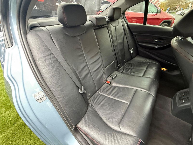 BMW 3 Series 2.0 320d Sport Saloon 4dr Diesel Manual Euro 5 (s/s) (184 ps) 4dr Manual 2025