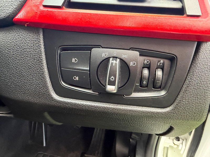 BMW 3 Series 2.0 320i SE Saloon 4dr Petrol Manual Euro 6 (s/s) (184 ps) 4dr Manual 2026