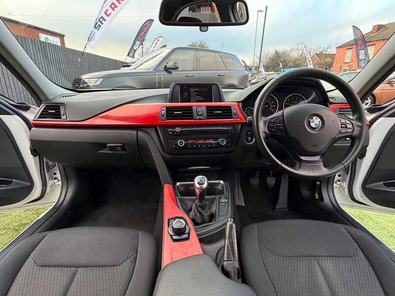 BMW 3 Series 2.0 320i SE Saloon 4dr Petrol Manual Euro 6 (s/s) (184 ps) 4dr Manual 2026