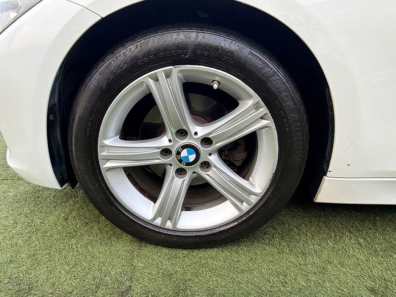 BMW 3 Series 2.0 320i SE Saloon 4dr Petrol Manual Euro 6 (s/s) (184 ps) 4dr Manual 2026