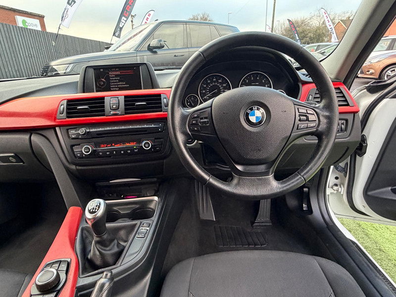 BMW 3 Series 2.0 320i SE Saloon 4dr Petrol Manual Euro 6 (s/s) (184 ps) 4dr Manual 2026