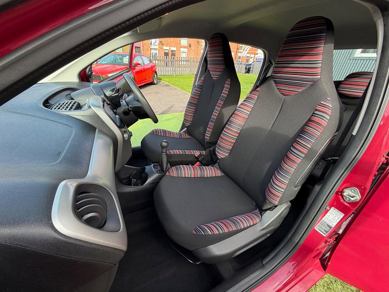 Citroen C1 1.2 PureTech Feel Hatchback 5dr Petrol Manual Euro 6 (82 ps) 5dr Manual 2026