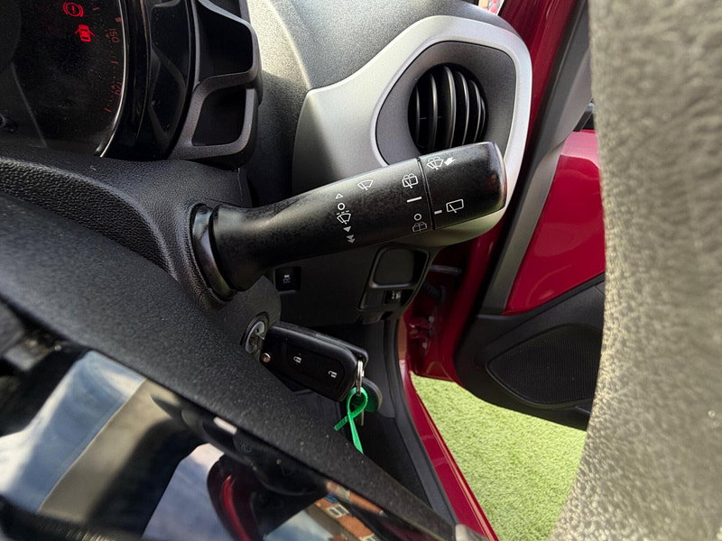 Citroen C1 1.2 PureTech Feel Hatchback 5dr Petrol Manual Euro 6 (82 ps) 5dr Manual 2026