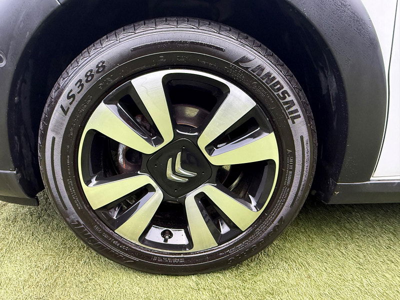 Citroen C3 1.2 PureTech Flair Hatchback 5dr Petrol Manual Euro 6 (s/s) (110 ps) 5dr Manual 2025