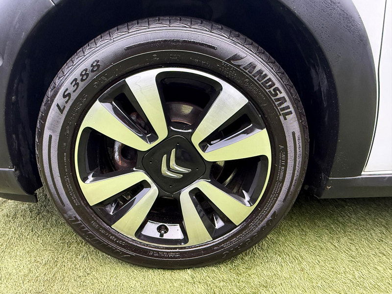 Citroen C3 1.2 PureTech Flair Hatchback 5dr Petrol Manual Euro 6 (s/s) (110 ps) 5dr Manual 2025