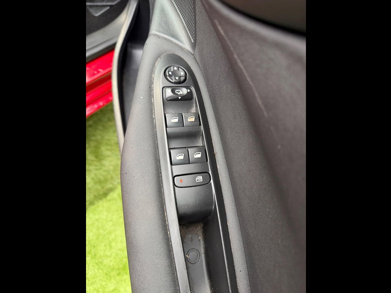 Citroen C4 1.2 PureTech Flair Hatchback 5dr Petrol Manual Euro 6 (110 ps) 5dr Manual 2026