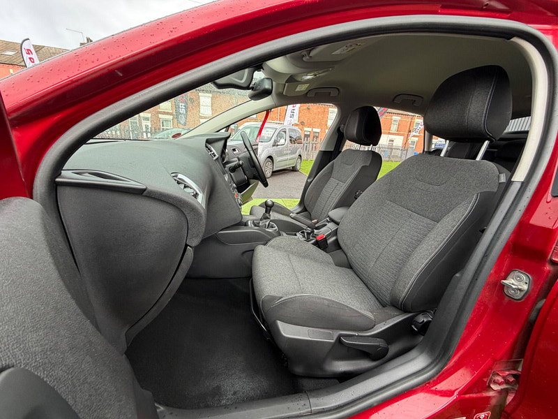 Citroen C4 1.2 PureTech Flair Hatchback 5dr Petrol Manual Euro 6 (110 ps) 5dr Manual 2026