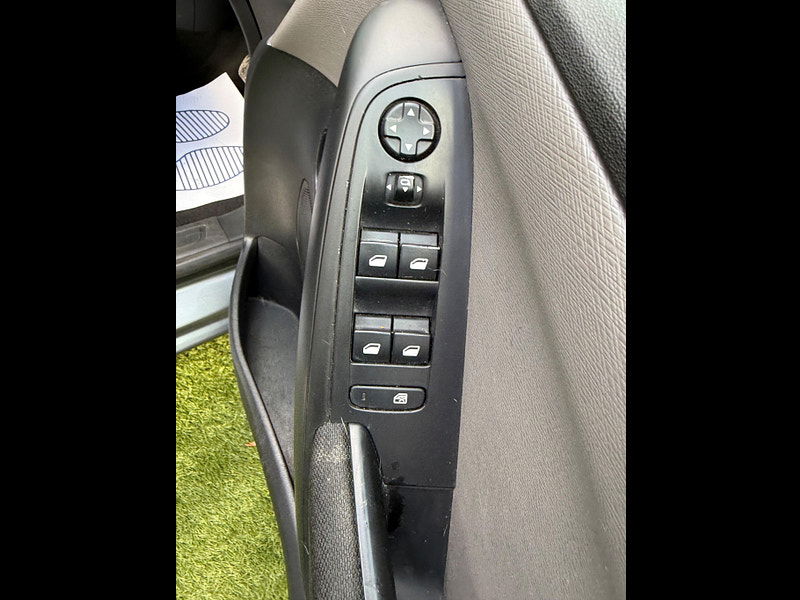 Citroen C4 Picasso 1.6 BlueHDi VTR+ MPV 5dr Diesel EAT6 Euro 6 (s/s) (120 ps) 5dr Automatic 2025