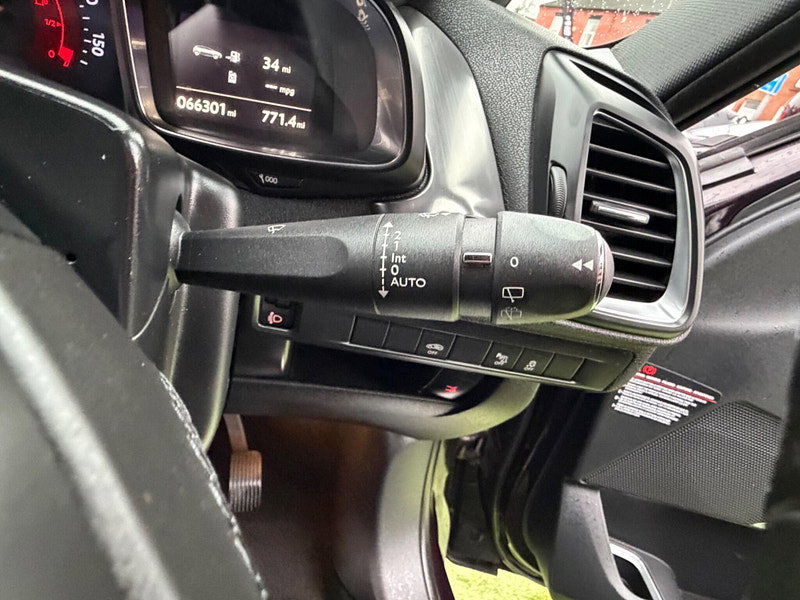 Citroen DS5 2.0 HDi DStyle Hatchback 5dr Diesel Manual Euro 5 (160 ps) 5dr Manual 2026