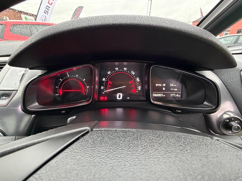 Citroen DS5 2.0 HDi DStyle Hatchback 5dr Diesel Manual Euro 5 (160 ps) 5dr Manual 2026