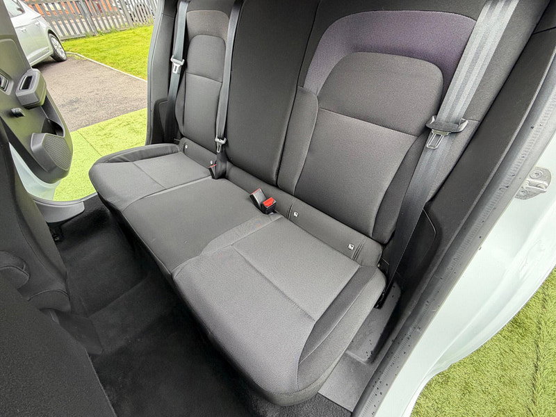 Dacia Sandero 1.0 SCe Essential Hatchback 5dr Petrol Manual Euro 6 (s/s) (65 ps) 5dr Manual 2026