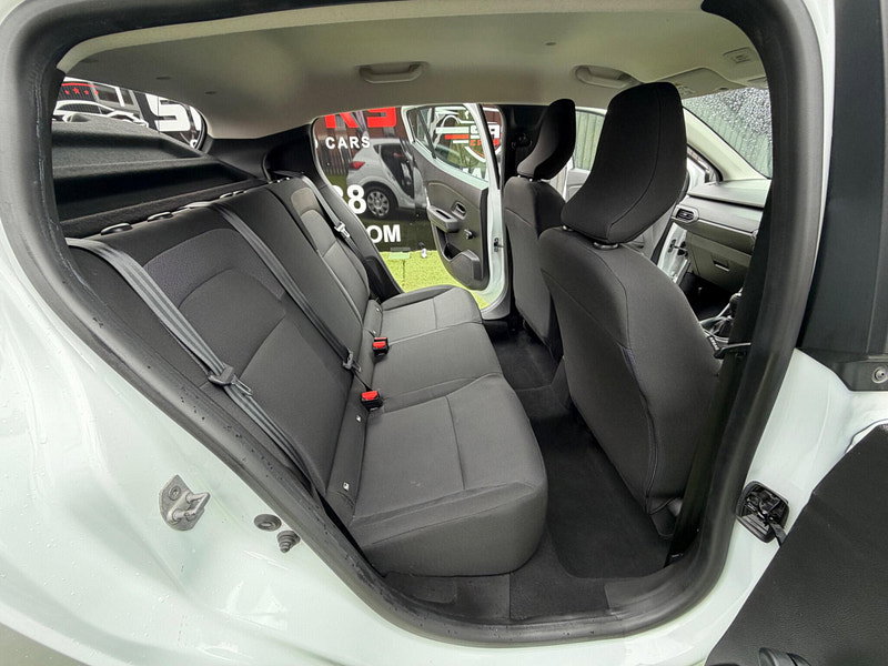 Dacia Sandero 1.0 SCe Essential Hatchback 5dr Petrol Manual Euro 6 (s/s) (65 ps) 5dr Manual 2026