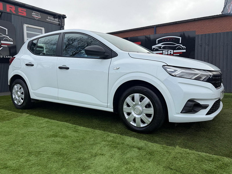 Dacia Sandero 1.0 SCe Essential Hatchback 5dr Petrol Manual Euro 6 (s/s) (65 ps) 5dr Manual 2026