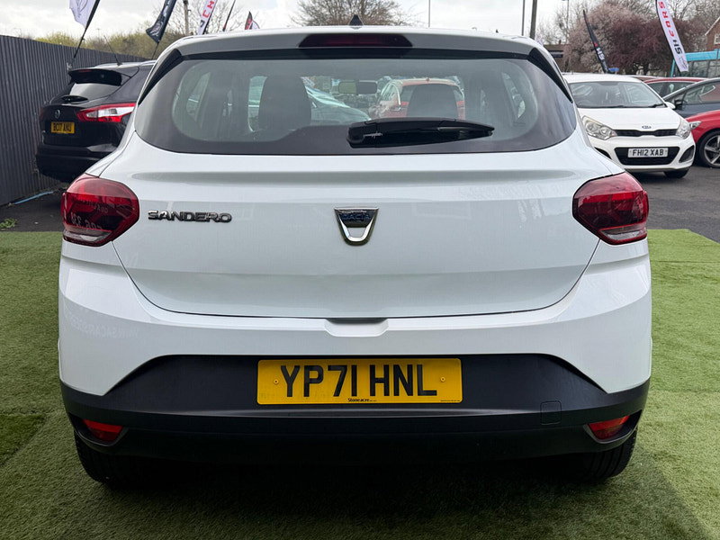 Dacia Sandero 1.0 SCe Essential Hatchback 5dr Petrol Manual Euro 6 (s/s) (65 ps) 5dr Manual 2026