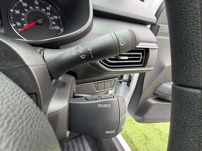 Dacia Sandero 1.0 SCe Essential Hatchback 5dr Petrol Manual Euro 6 (s/s) (65 ps) 5dr Manual 2026