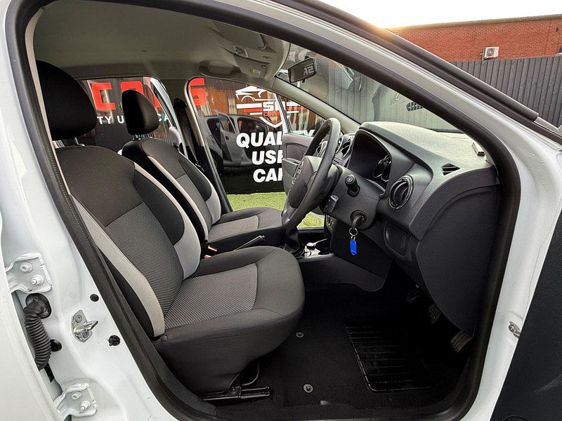 Dacia Sandero 1.2 Ambiance Hatchback 5dr Petrol Manual Euro 6 (75 ps) 5dr Manual 2025