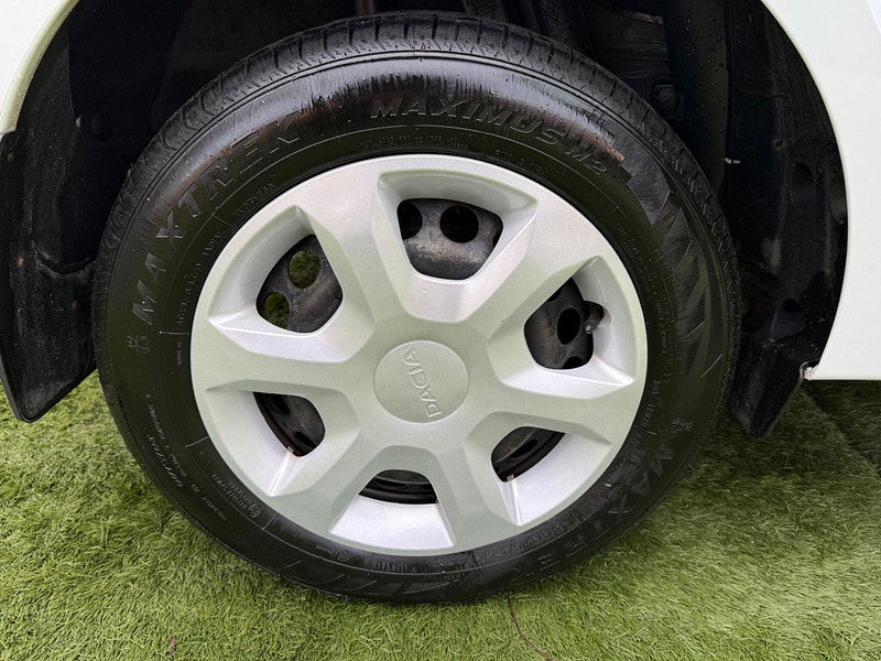 Dacia Sandero 1.2 Ambiance Hatchback 5dr Petrol Manual Euro 6 (75 ps) 5dr Manual 2025