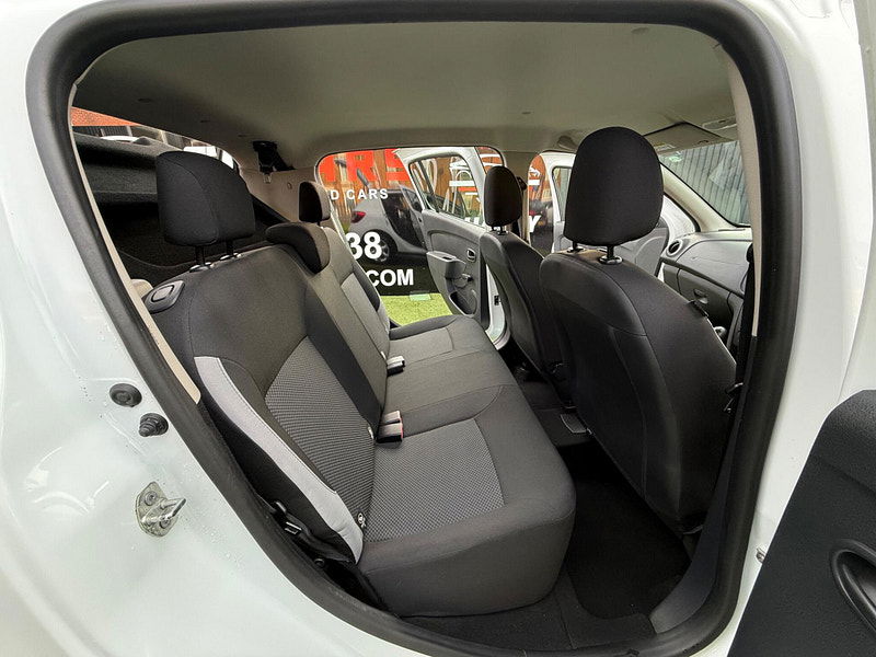 Dacia Sandero 1.2 Ambiance Hatchback 5dr Petrol Manual Euro 6 (75 ps) 5dr Manual 2025