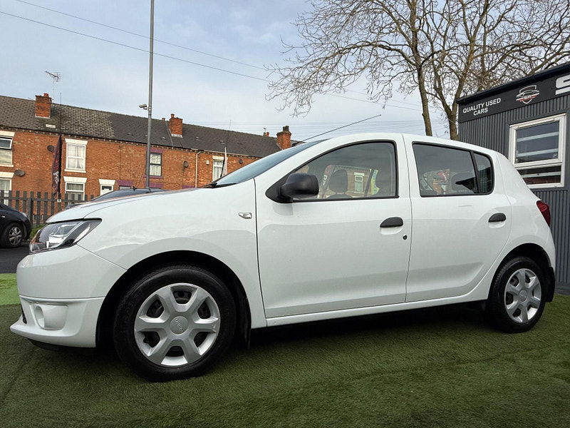 Dacia Sandero 1.2 Ambiance Hatchback 5dr Petrol Manual Euro 6 (75 ps) 5dr Manual 2025