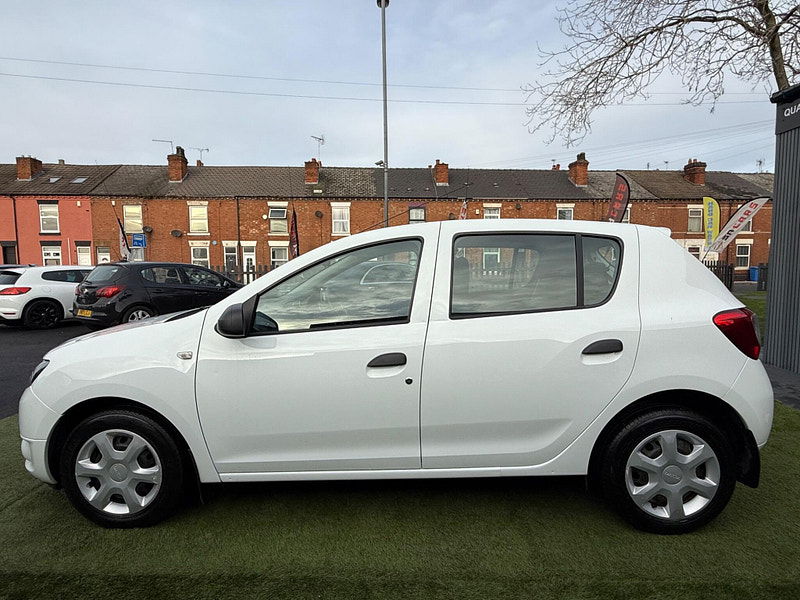 Dacia Sandero 1.2 Ambiance Hatchback 5dr Petrol Manual Euro 6 (75 ps) 5dr Manual 2025