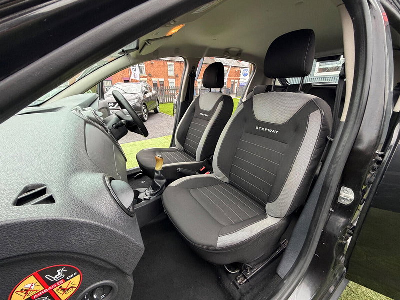 Dacia Sandero Stepway 1.5 dCi Laureate Hatchback 5dr Diesel Manual Euro 6 (s/s) (90 ps) 5dr Manual 2026