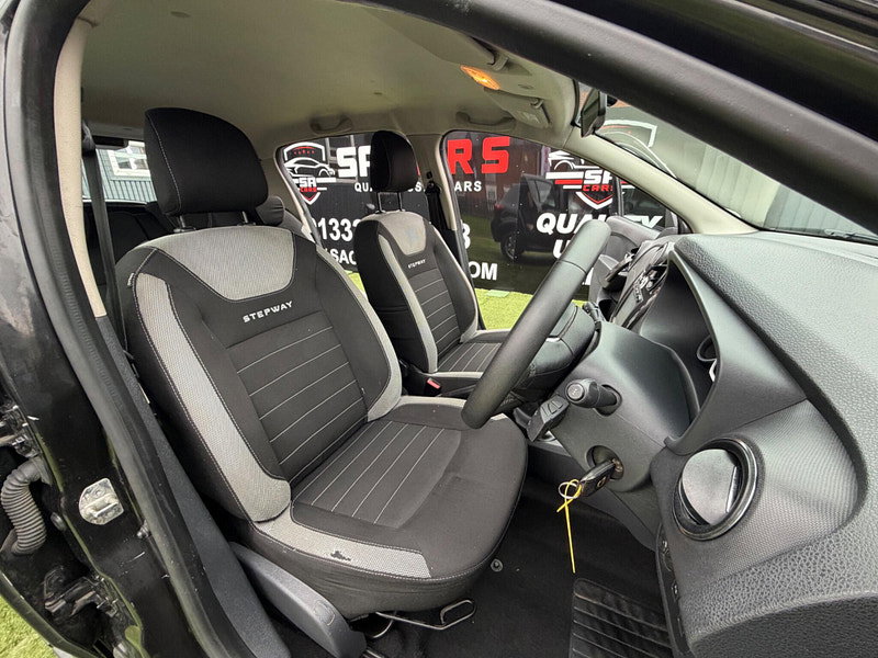 Dacia Sandero Stepway 1.5 dCi Laureate Hatchback 5dr Diesel Manual Euro 6 (s/s) (90 ps) 5dr Manual 2026