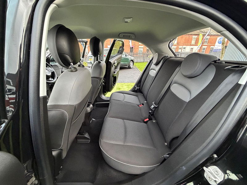 Fiat 500X 1.6 E-Torq Pop SUV 5dr Petrol Manual Euro 6 (110 ps) 5dr Manual 2026