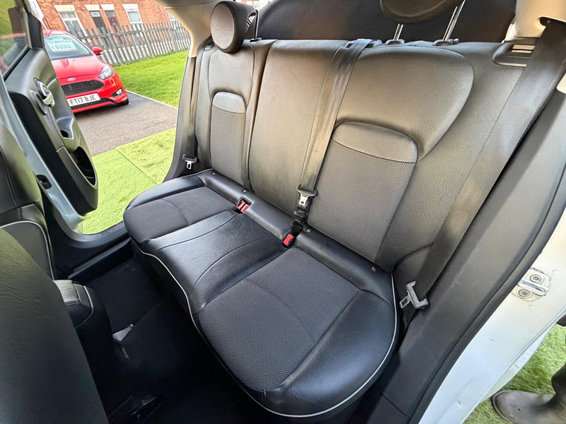 Fiat 500X 1.6 MultiJetII Cross Plus SUV 5dr Diesel Manual Euro 6 (s/s) (120 ps) 5dr Manual 2026