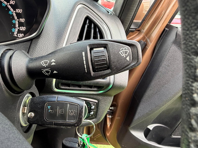 Ford B-Max 1.4 Zetec MPV 5dr Petrol Manual Euro 5 (90 ps) 5dr Manual 2026