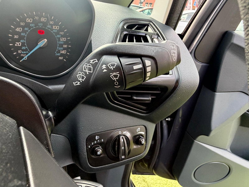 Ford C-Max 1.6 Zetec MPV 5dr Petrol Manual Euro 5 (105 ps) 5dr Manual 2026