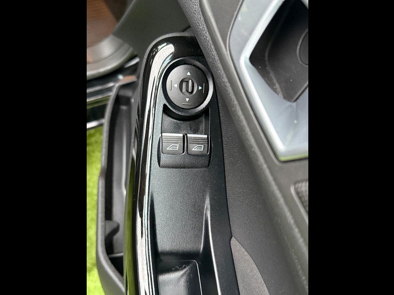 Ford Fiesta 1.25 Zetec Hatchback 5dr Petrol Manual Euro 6 (82 ps) 5dr Manual 2026