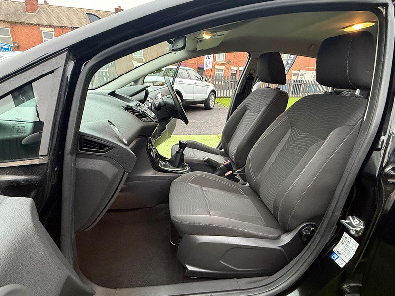 Ford Fiesta 1.25 Zetec Hatchback 5dr Petrol Manual Euro 6 (82 ps) 5dr Manual 2026