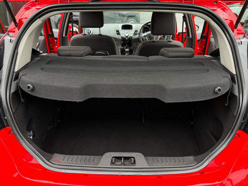 Ford Fiesta 1.5 TDCi Titanium Hatchback 5dr Diesel Manual Euro 5 (75 ps) 5dr Manual 2026