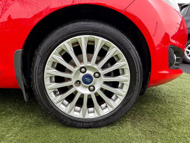 Ford Fiesta 1.5 TDCi Titanium Hatchback 5dr Diesel Manual Euro 5 (75 ps) 5dr Manual 2026