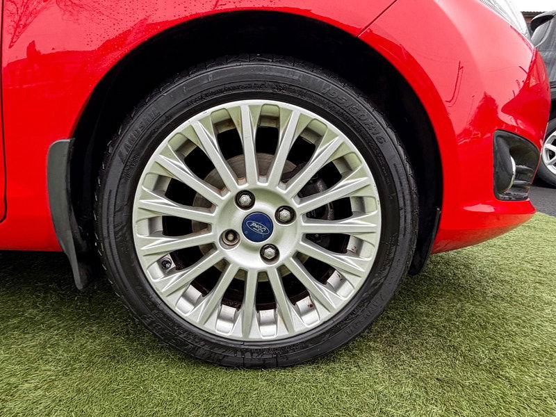 Ford Fiesta 1.5 TDCi Titanium Hatchback 5dr Diesel Manual Euro 5 (75 ps) 5dr Manual 2026