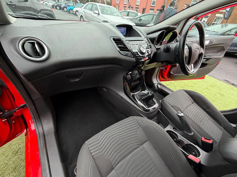 Ford Fiesta 1.5 TDCi Titanium Hatchback 5dr Diesel Manual Euro 5 (75 ps) 5dr Manual 2026