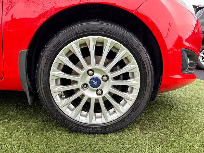 Ford Fiesta 1.5 TDCi Titanium Hatchback 5dr Diesel Manual Euro 5 (75 ps) 5dr Manual 2026