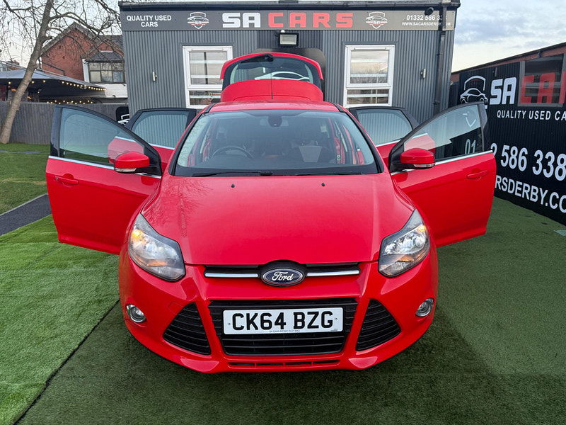 Ford Focus 1.0T EcoBoost Zetec Navigator Hatchback 5dr Petrol Manual Euro 5 (s/s) (125 ps) 5dr Manual 2025