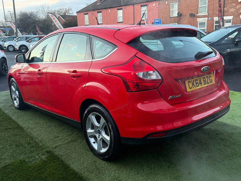 Ford Focus 1.0T EcoBoost Zetec Navigator Hatchback 5dr Petrol Manual Euro 5 (s/s) (125 ps) 5dr Manual 2025