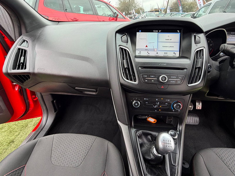 Ford Focus 1.5T EcoBoost ST-Line Hatchback 5dr Petrol Manual Euro 6 (s/s) (150 ps) 5dr Manual 2026