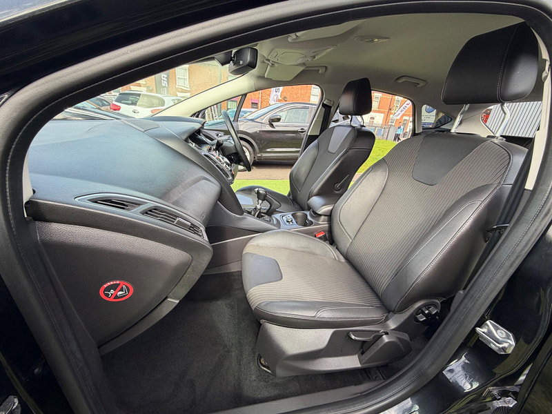 Ford Focus 1.6 TDCi Titanium X Hatchback 5dr Diesel Manual Euro 5 (s/s) (115 ps) 5dr Manual 2026