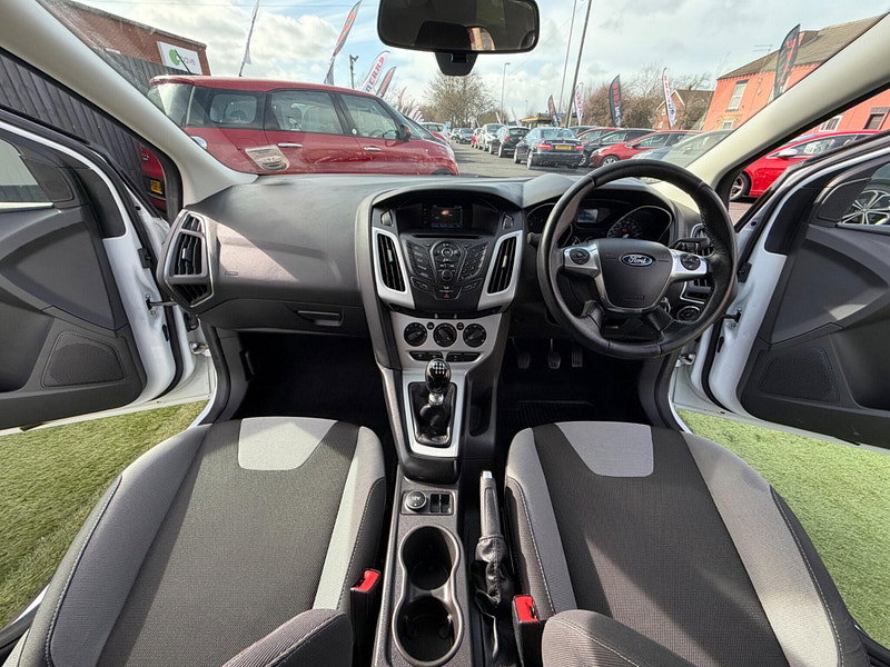 Ford Focus 1.6 TDCi Zetec Hatchback 5dr Diesel Manual Euro 5 (s/s) (115 ps) 5dr Manual 2026