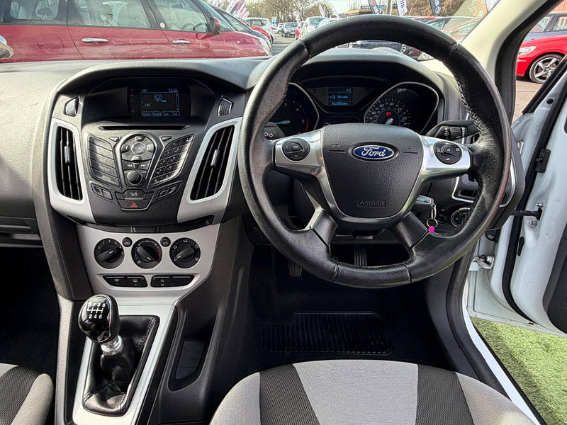 Ford Focus 1.6 TDCi Zetec Hatchback 5dr Diesel Manual Euro 5 (s/s) (115 ps) 5dr Manual 2026