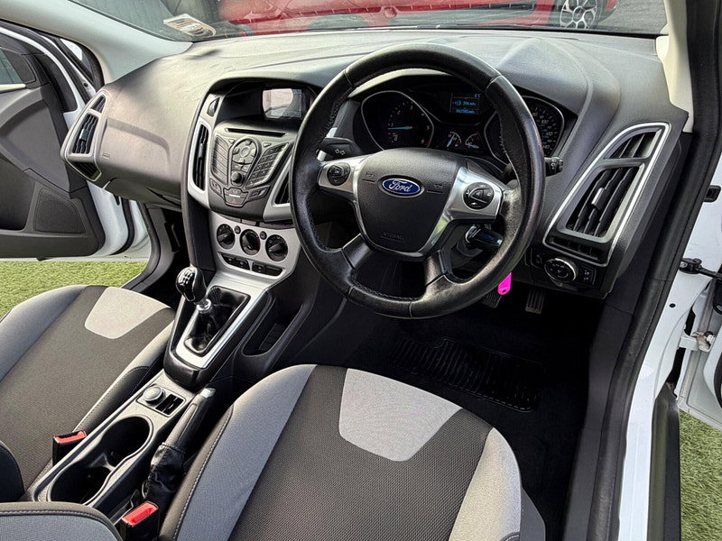 Ford Focus 1.6 TDCi Zetec Hatchback 5dr Diesel Manual Euro 5 (s/s) (115 ps) 5dr Manual 2026