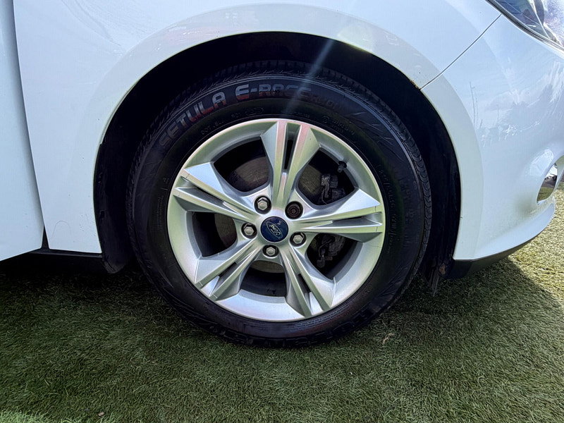 Ford Focus 1.6 TDCi Zetec Hatchback 5dr Diesel Manual Euro 5 (s/s) (115 ps) 5dr Manual 2026