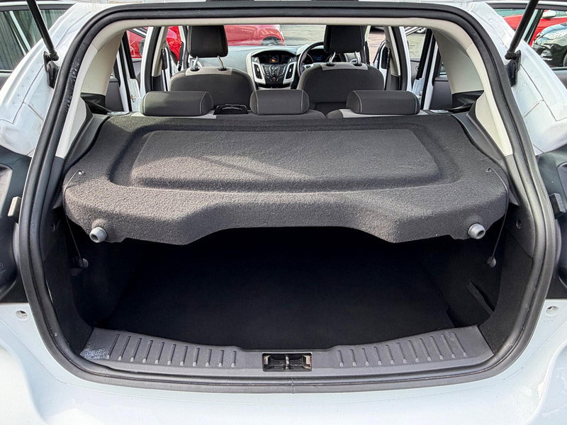 Ford Focus 1.6 TDCi Zetec Hatchback 5dr Diesel Manual Euro 5 (s/s) (115 ps) 5dr Manual 2026